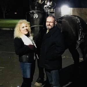 Meet your Posher, Cara